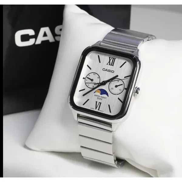 Casio MTP-M305D-7A2 férfi karóra, acél szíj, fehér számlap, WR50, holdfázis