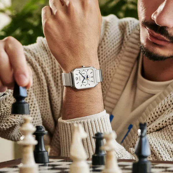 Casio MTP-M305D-7AVDF férfi karóra, acél, fehér számlap, WR50, holdfázis