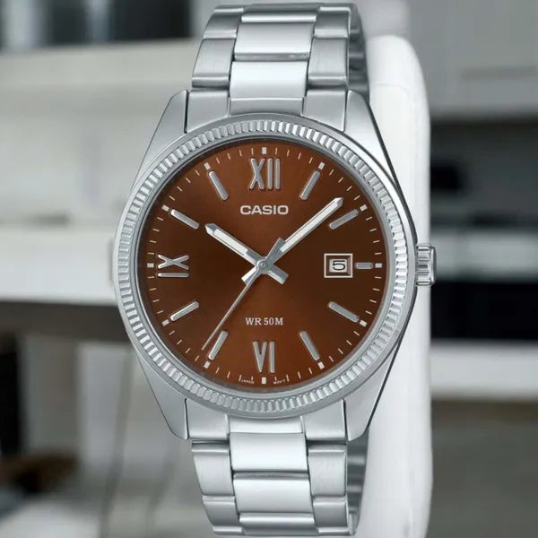 Casio MTP-1302DD-5A férfi karóra, barna számlap, acél szíj, WR50, díszdoboz