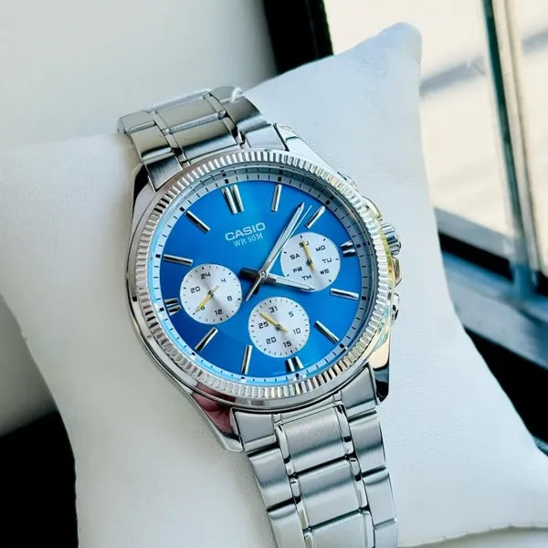 Casio MTP-1375D-2A2 férfi karóra, kék számlap, acél szíj, WR50, 40 mm