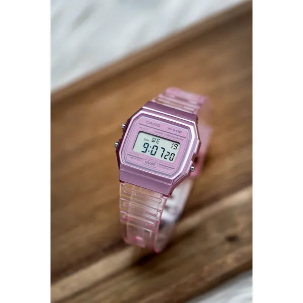 Casio F-91WS-4 retro női digitális óra, áttetsző rózsaszín, WR30, díszdoboz