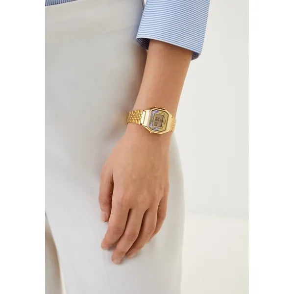 Casio LA680WGA-4C női digitális óra, arany, WR30, kvarc, acél szíj
