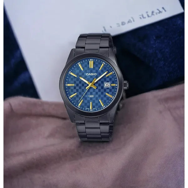 Casio MTP-VD03B-2A férfi karóra, kék számlap, acél fekete szíj, WR50