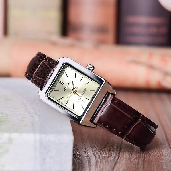 Casio LTP-V007L-9E női karóra, arany számlap, barna bőrszíj, WR30