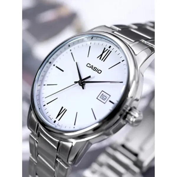Casio férfi karóra MTP-V002D-7B3, ezüst acél, fehér számlap, WR30, 44 mm, dátum