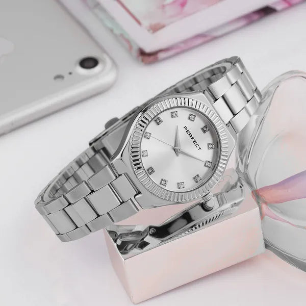 Perfect női karóra ezüst, fém szíj, 34 mm, kvarc, WR30, kristályok