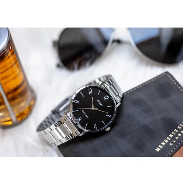 Casio MTP-VT01D-1B2 férfi karóra, fekete számlap, acél szíj, 40 mm, WR30