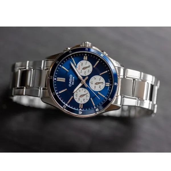 Casio MTP-1374D-2A3 férfi karóra, acél szíj, kék számlap, 44 mm, WR50, kronográf