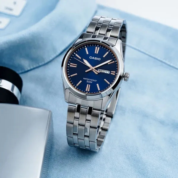 Casio MTP-1335D-2A2 férfi karóra, acél szíj, kék számlap, WR50, kvarc