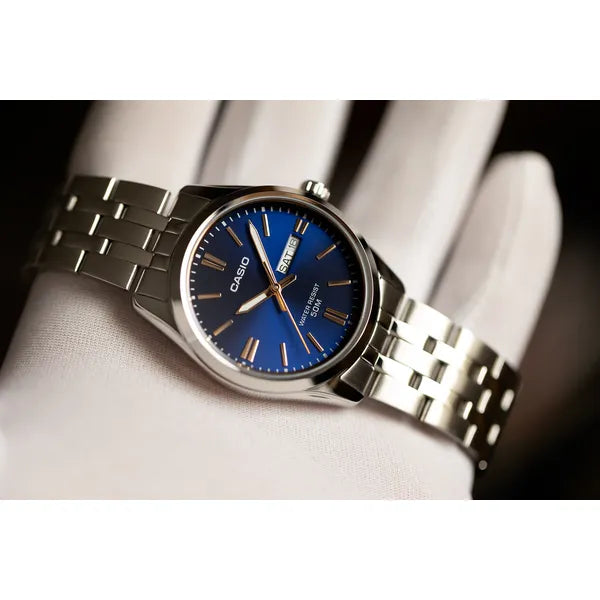 Casio MTP-1335D-2A2 férfi karóra, acél szíj, kék számlap, WR50, kvarc