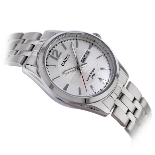 Casio MTP-1335D-7A férfi karóra, ezüst, 40 mm, WR50, dátum, kvarc, ásványi üveg