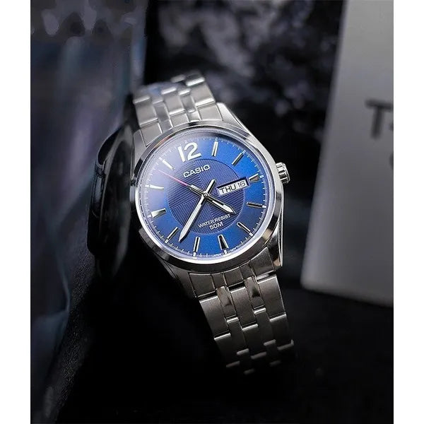 Casio MTP-1335D-2AV férfi karóra, rozsdamentes acél, kék számlap, WR50