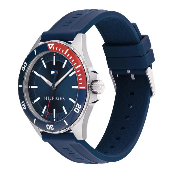 Tommy Hilfiger Logan 1792009 férfi óra, 43 mm, kvarc, WR50, acél, kék számlap