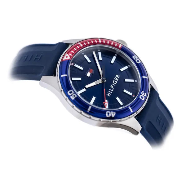 Tommy Hilfiger Logan 1792009 férfi óra, 43 mm, kvarc, WR50, acél, kék számlap
