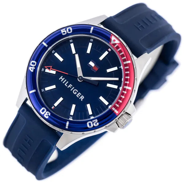Tommy Hilfiger Logan 1792009 férfi óra, 43 mm, kvarc, WR50, acél, kék számlap