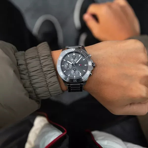 Tommy Hilfiger Larson 1791918 férfi karóra 46 mm, acél szíj, WR50, kvarc
