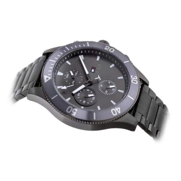 Tommy Hilfiger Larson 1791918 férfi karóra 46 mm, acél szíj, WR50, kvarc