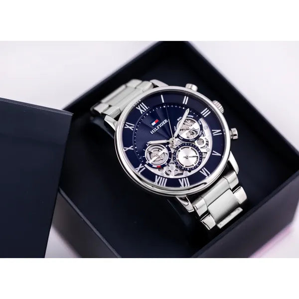 Tommy Hilfiger Legend 1710569 férfi karóra, acél, kék számlap, 44 mm, WR50