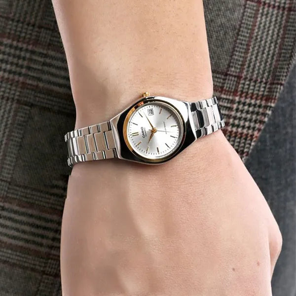 Casio LTP-1170G-7A női karóra, két tónusú acél, 25 mm, kvarc, dátum, WR30
