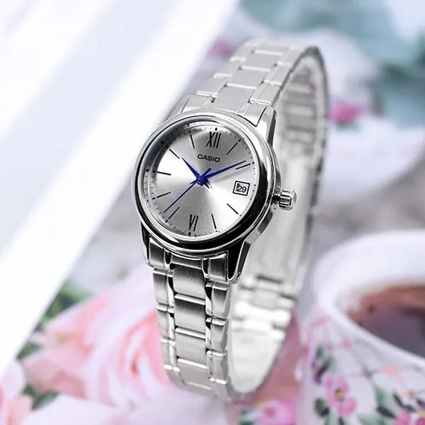 Casio női karóra LTP-V002D-7B3UDF, ezüst, acél, 25 mm, dátum, WR30