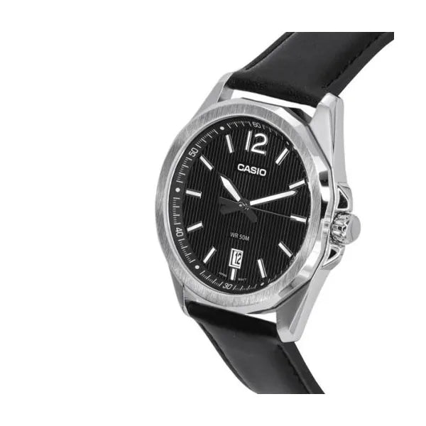 Casio MTP-E725L-1AVDF férfi karóra, fekete bőrszíj, ezüst tok WR50 díszdobozzal