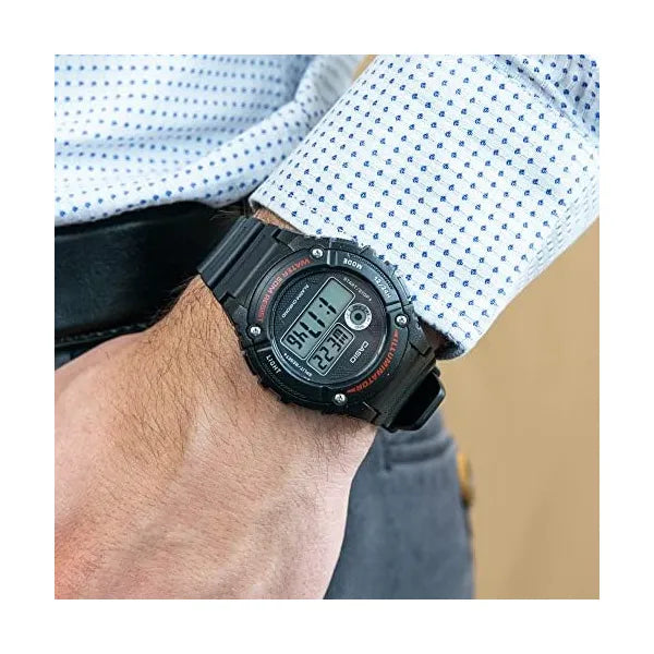 Casio W-216H-1AVEF férfi digitális karóra, fekete, WR50, díszdobozzal
