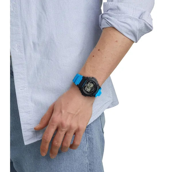 Casio W-219H-2A2VEF férfi digitális karóra, fekete/türkiz, WR50, 42 mm