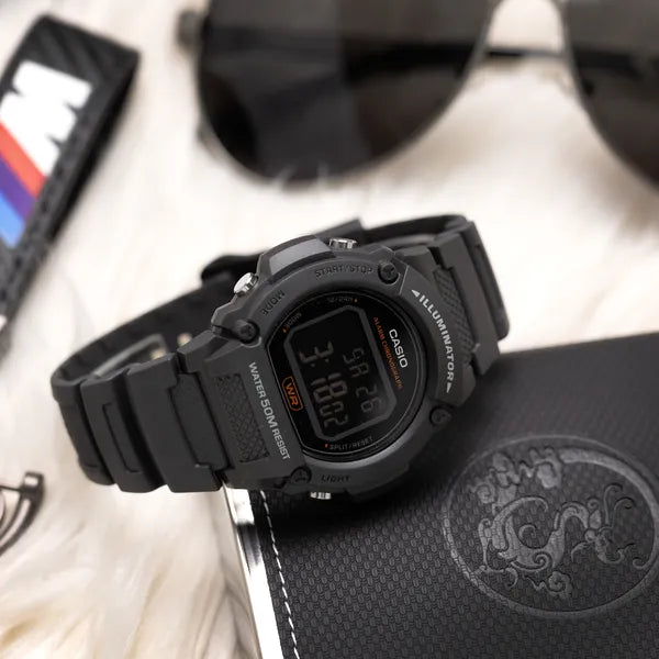Casio W-219H-8BVEF férfi digitális karóra, fekete, WR50, LED, díszdoboz