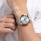 Casio férfi karóra, ezüst acél, kvarc, 42 mm, dátum, WR30, díszdoboz