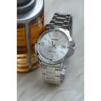 Casio férfi karóra, ezüst acél, kvarc, 42 mm, dátum, WR30, díszdoboz