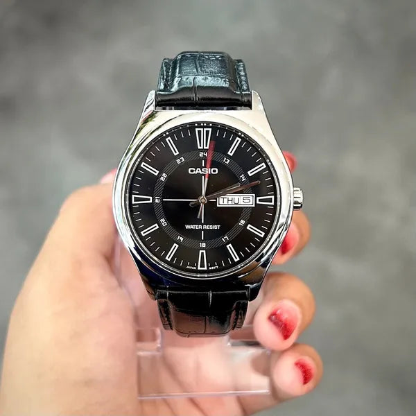 Casio férfi karóra MTP-V006L-1C, fekete bőr szíj, 38 mm, WR30, díszdoboz