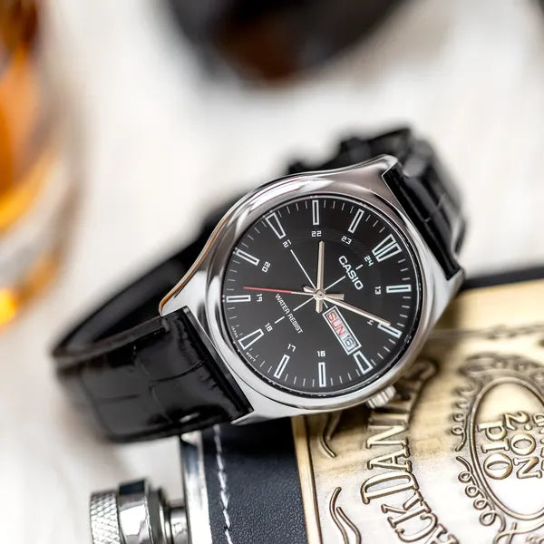 Casio férfi karóra MTP-V006L-1C, fekete bőr szíj, 38 mm, WR30, díszdoboz