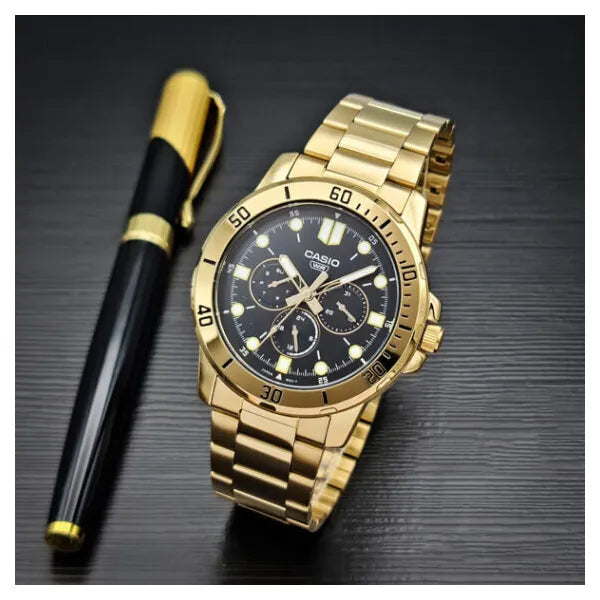 Casio MTP-VD300G-1EUDF férfi karóra, arany acélszíj, fekete számlap, 44 mm