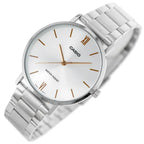 Casio MTP-VT01D-7BUDF férfi kvarc karóra, acél szíj, 40 mm, WR30, ezüst