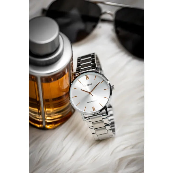 Casio MTP-VT01D-7BUDF férfi kvarc karóra, acél szíj, 40 mm, WR30, ezüst