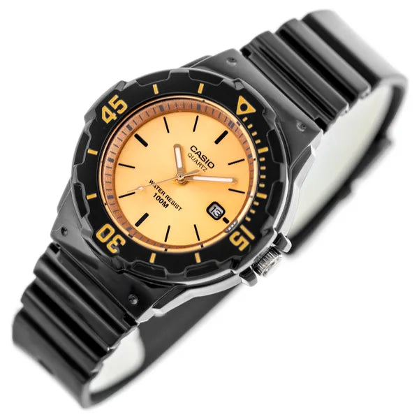 Casio női karóra LRW-200H-9E2VDF, 39 mm, WR100, fekete gumi, rózsaarany