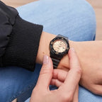Casio női karóra LRW-200H-9E2VDF, 39 mm, WR100, fekete gumi, rózsaarany
