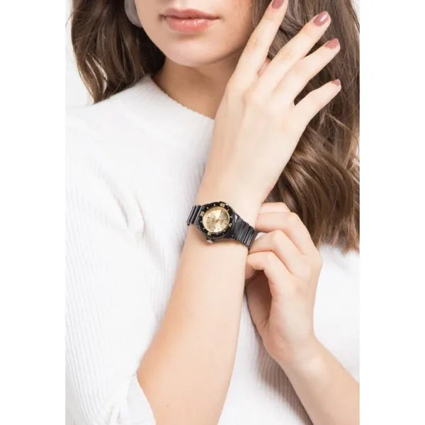 Casio női karóra, kvarc, 100 m vízálló, 39 mm, fekete szíj, arany számlap