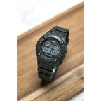 Casio W-216H-3B férfi digitális karóra, zöld, WR50, díszdoboz
