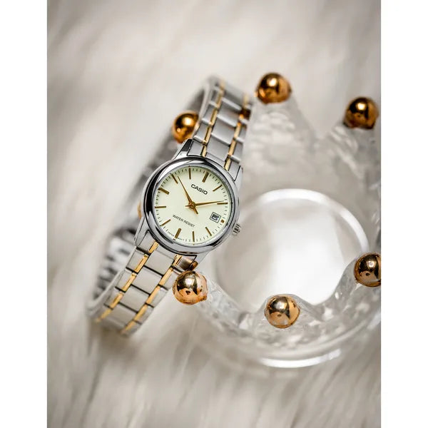 Casio LTP-V002SG-9A női karóra, kvarc, 31 mm, acél, WR30, arany számlap