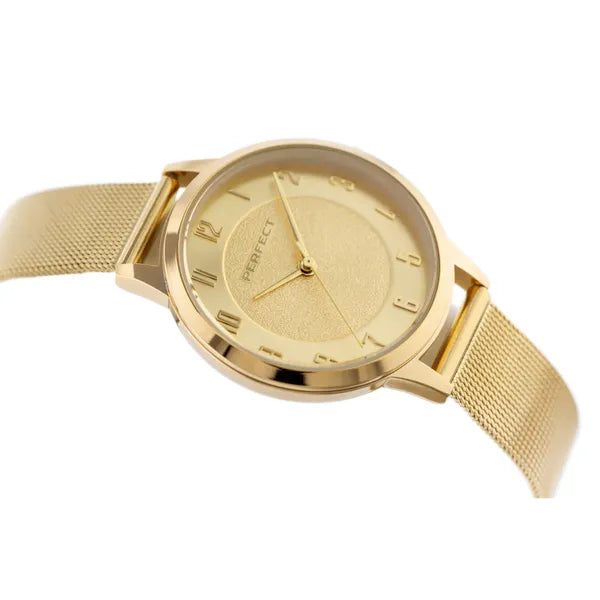 Női ajándékszett: aranyszínű rozsdamentes acél óra (36 mm) + karkötő, WR30