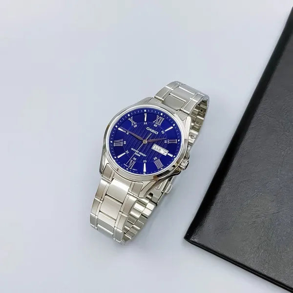 Casio MTP-1384D-2A férfi karóra, kék számlap, acél szíj, WR100, 41 mm
