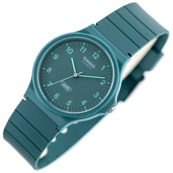 Casio MQ-24B-3BDF uniszex karóra, türkiz, 36 mm, WR30, kvarc + díszdoboz