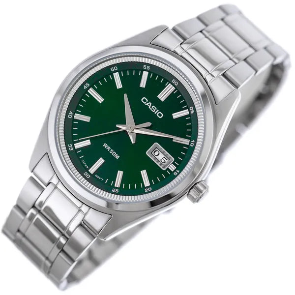 Casio MTP-B180D-3A férfi karóra, zöld számlap, acél szíj, WR50, díszdoboz