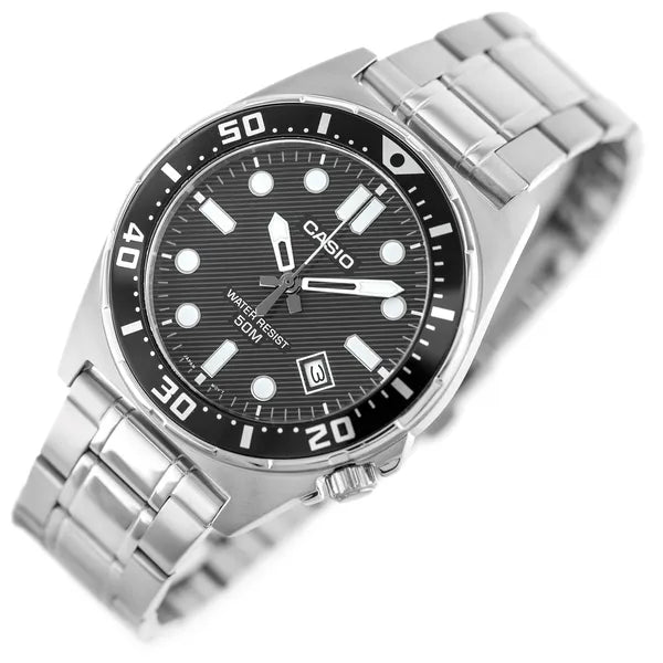 Casio MTD-135D-1A férfi karóra, fekete számlap, acél szíj, WR50, díszdobozzal