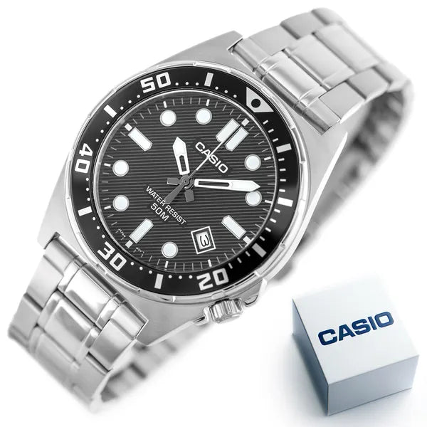 Casio MTD-135D-1A férfi karóra, fekete számlap, acél szíj, WR50, díszdobozzal