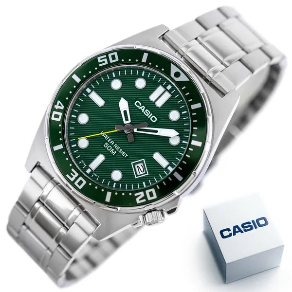 Casio MTD-135D-3A férfi karóra, zöld számlap, acél szíj, 44 mm, WR50