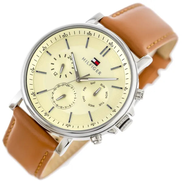 Tommy Hilfiger Tyson 1792143 férfi karóra, 44 mm, bőr szíj, WR50, bézs számlap