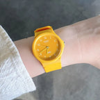 Casio MQ-24B-9B női karóra, narancssárga, 36 mm, kvarc, WR30, díszdobozzal