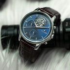 Tommy Hilfiger 1710629 férfi karóra, kék számlap, barna bőr szíj, 44 mm, kvarc